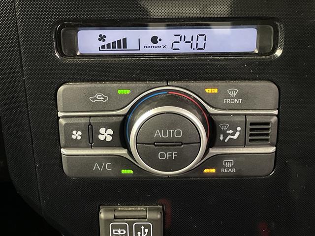 ルーミー G 純正ディスプレイオーディオ 地デジワンセグ 全方位カメラ ETC シートヒーター 両側パワースライドドア 衝突軽減ブレーキ クリアランスソナー アイドリングストップ ロールサンシェード フロアマット(14枚目)