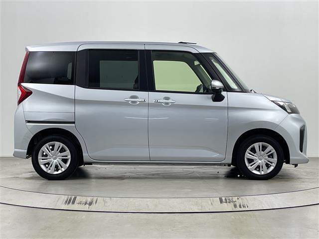 ルーミー G 純正ディスプレイオーディオ 地デジワンセグ 全方位カメラ ETC シートヒーター 両側パワースライドドア 衝突軽減ブレーキ クリアランスソナー アイドリングストップ ロールサンシェード フロアマット(35枚目)