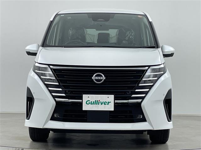 セレナ e-パワー ハイウェイスターV 登録済未使用車 純正フリップダウンモニター 純正ナビ 全方位カメラ 地デジフルセグ プロパイロット ブラインドスポットモニター ETC2.0 ワイヤレス充電器 デジタルインナーミラー 衝突軽減ブレーキ(33枚目)