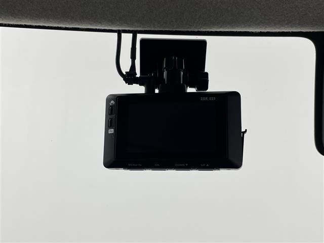 ムーヴキャンバス Xリミテッドメイクアップ SAII 社外ナビ バックカメラ 前後ドライブレコーダー ETC 両側パワースライドドア 衝突軽減ブレーキ アイドリングストップ オートライト 純正フロアマット プッシュスタート ドアバイザー フォグランプ(5枚目)