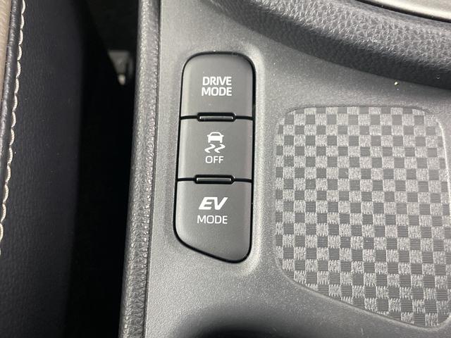 ヤリスクロス ハイブリッドＺ　モデリスタフルエアロ　純正ディスプレイオーディオ　全方位カメラ　ＢＳＭ　ドライブレコーダー　ＥＴＣ２．０　アダプティブクルーズコントロール　パワーバックドア　前席シートヒーター　ステアリングヒーター（22枚目）