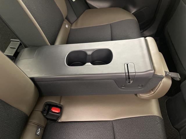 ヤリスクロス ハイブリッドＺ　モデリスタフルエアロ　純正ディスプレイオーディオ　全方位カメラ　ＢＳＭ　ドライブレコーダー　ＥＴＣ２．０　アダプティブクルーズコントロール　パワーバックドア　前席シートヒーター　ステアリングヒーター（33枚目）