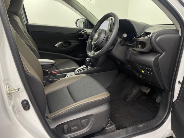 ヤリスクロス ハイブリッドＺ　モデリスタフルエアロ　純正ディスプレイオーディオ　全方位カメラ　ＢＳＭ　ドライブレコーダー　ＥＴＣ２．０　アダプティブクルーズコントロール　パワーバックドア　前席シートヒーター　ステアリングヒーター（37枚目）