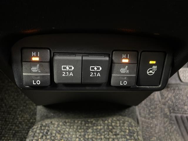 シエンタ Ｇ　セーフティエディションＩＩ　純正ナビ　ビルトインＥＴＣ２．０　前後ドライブレコーダー　バックカメラ　前席シートヒーター　両側パワースライドドア　衝突軽減ブレーキ　レーンキープアシスト　ステアリングヒータ　オートマチックハイビーム（6枚目）