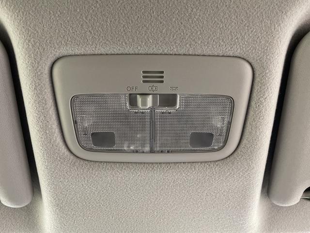 シエンタ Ｇ　セーフティエディションＩＩ　純正ナビ　ビルトインＥＴＣ２．０　前後ドライブレコーダー　バックカメラ　前席シートヒーター　両側パワースライドドア　衝突軽減ブレーキ　レーンキープアシスト　ステアリングヒータ　オートマチックハイビーム（28枚目）