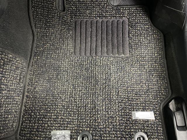 シエンタ Ｇ　セーフティエディションＩＩ　純正ナビ　ビルトインＥＴＣ２．０　前後ドライブレコーダー　バックカメラ　前席シートヒーター　両側パワースライドドア　衝突軽減ブレーキ　レーンキープアシスト　ステアリングヒータ　オートマチックハイビーム（30枚目）