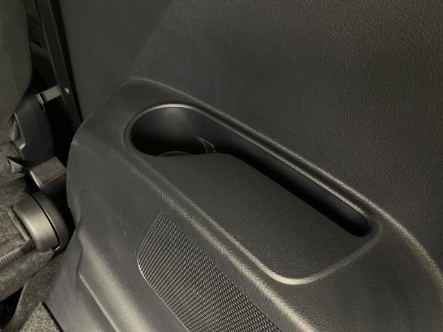 シエンタ Ｇ　セーフティエディションＩＩ　純正ナビ　ビルトインＥＴＣ２．０　前後ドライブレコーダー　バックカメラ　前席シートヒーター　両側パワースライドドア　衝突軽減ブレーキ　レーンキープアシスト　ステアリングヒータ　オートマチックハイビーム（32枚目）