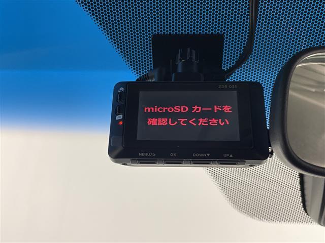 ステップワゴンスパーダ スパーダハイブリッド　Ｇ　ホンダセンシング　フリップダウンモニター　純正ナビ　バックカメラ　前後ドライブレコーダー　ビルトインＥＴＣ　両側パワースライドドア　衝突被害軽減ブレーキ　レーダークルーズコントロール　車線逸脱警報　純正アルミホイール（4枚目）