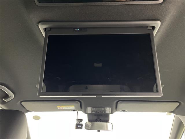 ノア ハイブリッドＳ－Ｚ　ユニバーサルステップ　純正１４型フリップダウンモニター　純正ディスプレイオーディオ　バックカメラ　ドライブレコーダー　ＥＴＣ２．０　アダプティブクルーズコントロール　ＡＣ１００Ｖ　ＣＤ／ＤＶＤキット（2枚目）