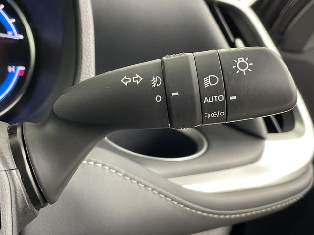 ノア ハイブリッドＳ－Ｚ　ユニバーサルステップ　純正１４型フリップダウンモニター　純正ディスプレイオーディオ　バックカメラ　ドライブレコーダー　ＥＴＣ２．０　アダプティブクルーズコントロール　ＡＣ１００Ｖ　ＣＤ／ＤＶＤキット（16枚目）