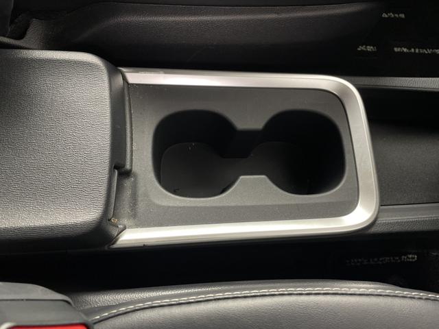 ノア ハイブリッドＳ－Ｚ　ユニバーサルステップ　純正１４型フリップダウンモニター　純正ディスプレイオーディオ　バックカメラ　ドライブレコーダー　ＥＴＣ２．０　アダプティブクルーズコントロール　ＡＣ１００Ｖ　ＣＤ／ＤＶＤキット（35枚目）