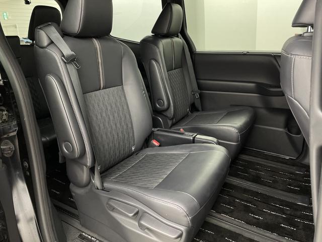 ノア ハイブリッドＳ－Ｚ　ユニバーサルステップ　純正１４型フリップダウンモニター　純正ディスプレイオーディオ　バックカメラ　ドライブレコーダー　ＥＴＣ２．０　アダプティブクルーズコントロール　ＡＣ１００Ｖ　ＣＤ／ＤＶＤキット（48枚目）
