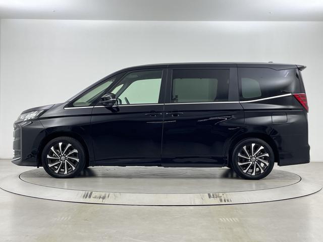 ノア ハイブリッドＳ－Ｚ　ユニバーサルステップ　純正１４型フリップダウンモニター　純正ディスプレイオーディオ　バックカメラ　ドライブレコーダー　ＥＴＣ２．０　アダプティブクルーズコントロール　ＡＣ１００Ｖ　ＣＤ／ＤＶＤキット（67枚目）