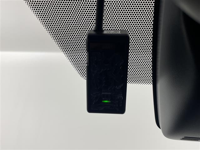 ヴォクシー ＺＳ　煌　モデリスタエアロ　純正ナビ　バックカメラ　ビルトインＥＴＣ２・０　前後ドライブレコーダー　両側パワースライドドア　衝突軽減システム　クルーズコントロール　オートマチックハイビーム　レーンキープアシスト（4枚目）