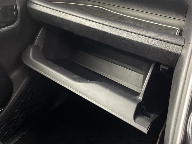 ヴォクシー ＺＳ　煌　モデリスタエアロ　純正ナビ　バックカメラ　ビルトインＥＴＣ２・０　前後ドライブレコーダー　両側パワースライドドア　衝突軽減システム　クルーズコントロール　オートマチックハイビーム　レーンキープアシスト（27枚目）