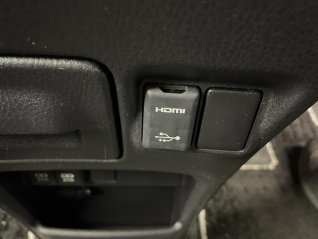 ヴォクシー ＺＳ　煌　モデリスタエアロ　純正ナビ　バックカメラ　ビルトインＥＴＣ２・０　前後ドライブレコーダー　両側パワースライドドア　衝突軽減システム　クルーズコントロール　オートマチックハイビーム　レーンキープアシスト（31枚目）