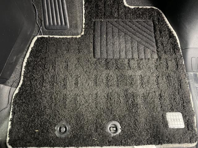 ヴォクシー ＺＳ　煌　モデリスタエアロ　純正ナビ　バックカメラ　ビルトインＥＴＣ２・０　前後ドライブレコーダー　両側パワースライドドア　衝突軽減システム　クルーズコントロール　オートマチックハイビーム　レーンキープアシスト（34枚目）