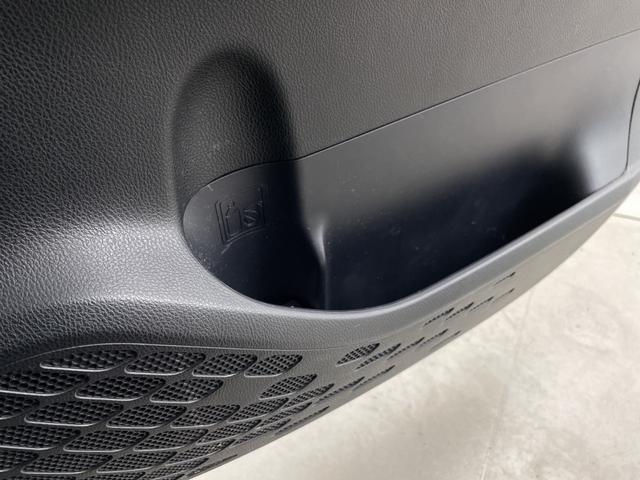 ヴォクシー ＺＳ　煌　モデリスタエアロ　純正ナビ　バックカメラ　ビルトインＥＴＣ２・０　前後ドライブレコーダー　両側パワースライドドア　衝突軽減システム　クルーズコントロール　オートマチックハイビーム　レーンキープアシスト（35枚目）