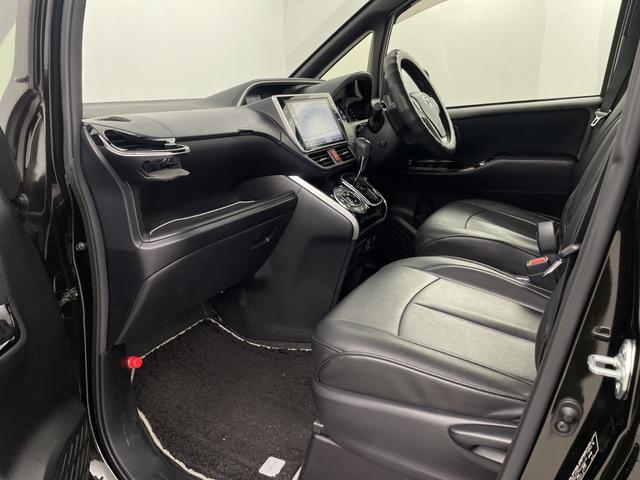 ヴォクシー ＺＳ　煌　モデリスタエアロ　純正ナビ　バックカメラ　ビルトインＥＴＣ２・０　前後ドライブレコーダー　両側パワースライドドア　衝突軽減システム　クルーズコントロール　オートマチックハイビーム　レーンキープアシスト（43枚目）