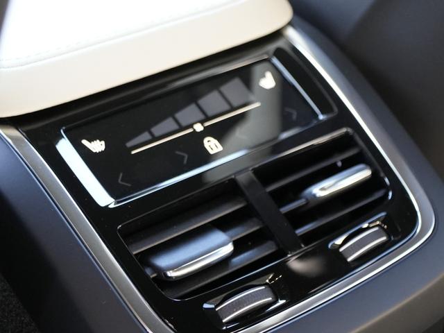 ＸＣ９０ Ｂ６　ＡＷＤ　Ｒデザイン　ハーマンカードンサウンド　純正ナビ　全方位カメラ　ＢＳＭ　自動駐車システム　パワーバックドア　前後ドライブレコーダー　ＥＴＣ　メモリ付きパワーシート　シートヒーター　アダプティブクルーズコントロール（22枚目）