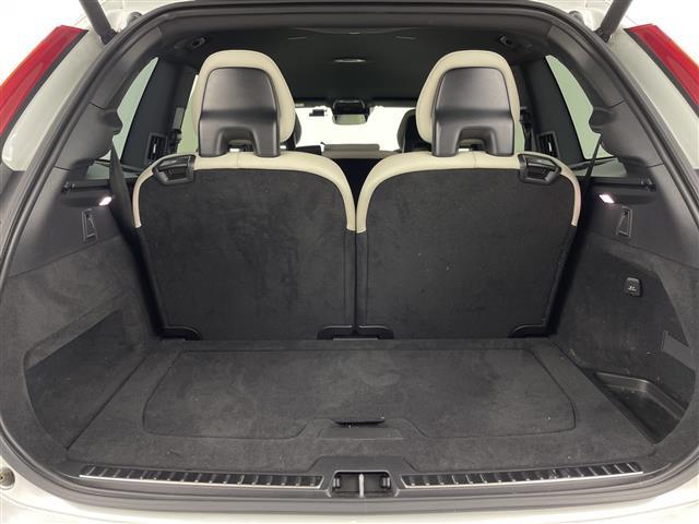ＸＣ９０ Ｂ６　ＡＷＤ　Ｒデザイン　ハーマンカードンサウンド　純正ナビ　全方位カメラ　ＢＳＭ　自動駐車システム　パワーバックドア　前後ドライブレコーダー　ＥＴＣ　メモリ付きパワーシート　シートヒーター　アダプティブクルーズコントロール（28枚目）