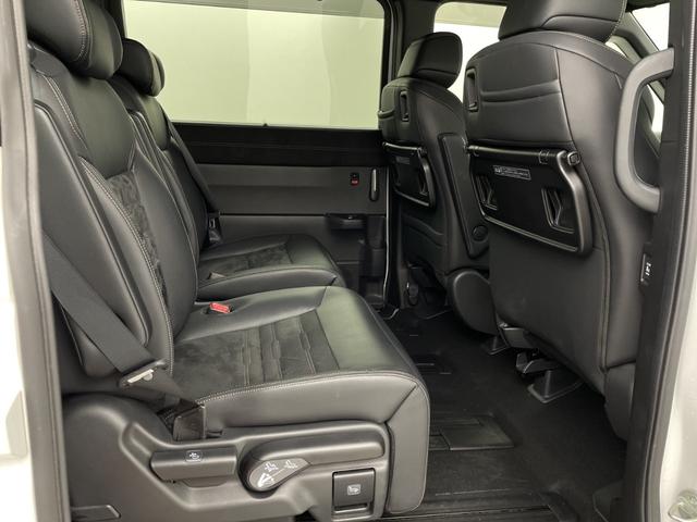 ステップワゴン ｅ：ＨＥＶスパーダ　プレミアムライン　後席モニター　純正ナビ　全方位カメラ　クルーズコントロール　ビルトインＥＴＣ　ＢＳＭ　電動リアゲート　両側パワースライドドア　オットマン　シートヒーター　アダプティブクルーズコントロール　パドルシフト（47枚目）