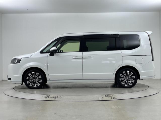 ステップワゴン ｅ：ＨＥＶスパーダ　プレミアムライン　後席モニター　純正ナビ　全方位カメラ　クルーズコントロール　ビルトインＥＴＣ　ＢＳＭ　電動リアゲート　両側パワースライドドア　オットマン　シートヒーター　アダプティブクルーズコントロール　パドルシフト（65枚目）