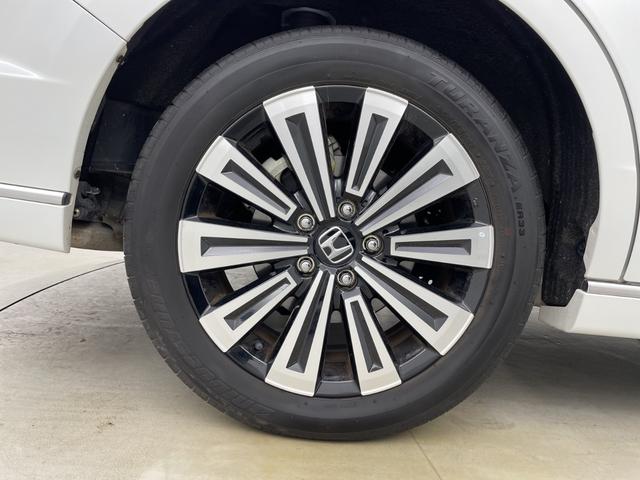 ステップワゴン ｅ：ＨＥＶスパーダ　プレミアムライン　後席モニター　純正ナビ　全方位カメラ　クルーズコントロール　ビルトインＥＴＣ　ＢＳＭ　電動リアゲート　両側パワースライドドア　オットマン　シートヒーター　アダプティブクルーズコントロール　パドルシフト（73枚目）