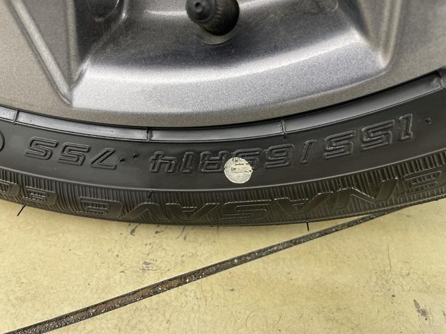 タント ファンクロス　社外ナビ　全方位カメラ　前席シートヒーター　両側パワースライドドア　衝突軽減ブレーキ　コーナーセンサー　電子パーキングシステム　ブレードホールド　ロールサンシェード　フロアマット　純正アルミホイール（72枚目）