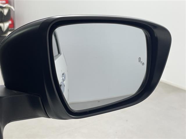 セレナ ｅ－パワー　ハイウェイスターＶ　純正ナビ　全方位カメラ　プロパイロット　ブラインドスポットモニター　両側パワースライドドア　ドライブレコーダー　ＥＴＣ　デジタルインナーミラー　衝突軽減ブレーキ　コーナーセンサー　純正アルミホイール（3枚目）