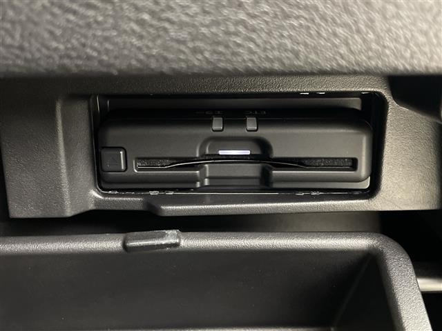 セレナ ｅ－パワー　ハイウェイスターＶ　純正ナビ　全方位カメラ　プロパイロット　ブラインドスポットモニター　両側パワースライドドア　ドライブレコーダー　ＥＴＣ　デジタルインナーミラー　衝突軽減ブレーキ　コーナーセンサー　純正アルミホイール（5枚目）