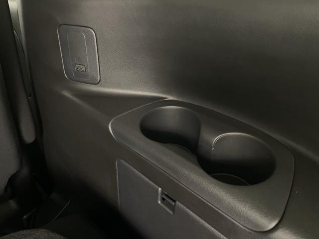 セレナ ｅ－パワー　ハイウェイスターＶ　純正ナビ　全方位カメラ　プロパイロット　ブラインドスポットモニター　両側パワースライドドア　ドライブレコーダー　ＥＴＣ　デジタルインナーミラー　衝突軽減ブレーキ　コーナーセンサー　純正アルミホイール（34枚目）