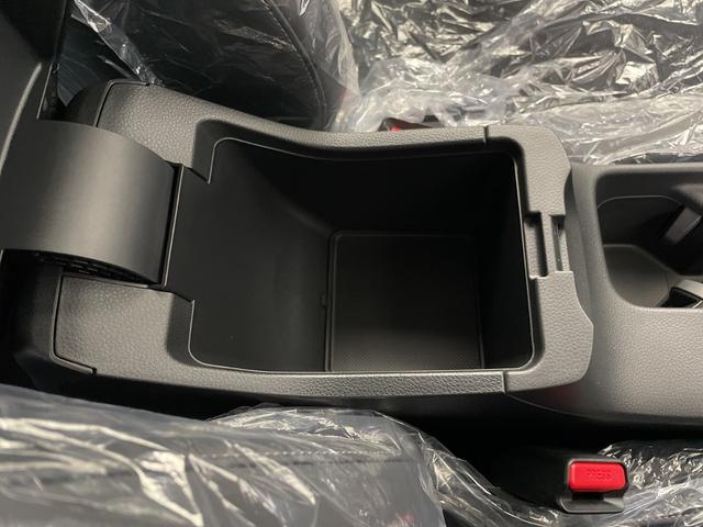 ヴェゼル ｅ：ＨＥＶ　Ｚ　登録済未使用車　純正ナビ　バックカメラ　ビルトインＥＴＣ２．０　ＢＳＭ　ワイヤレス充電器　前席シートヒーター　ステアリングヒーター　電動リアゲート　衝突軽減ブレーキ　アダプティブクルーズコントロール（30枚目）