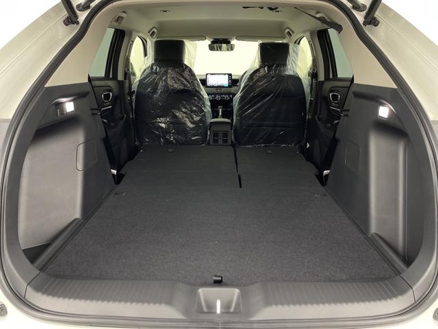 ヴェゼル ｅ：ＨＥＶ　Ｚ　登録済未使用車　純正ナビ　バックカメラ　ビルトインＥＴＣ２．０　ＢＳＭ　ワイヤレス充電器　前席シートヒーター　ステアリングヒーター　電動リアゲート　衝突軽減ブレーキ　アダプティブクルーズコントロール（46枚目）