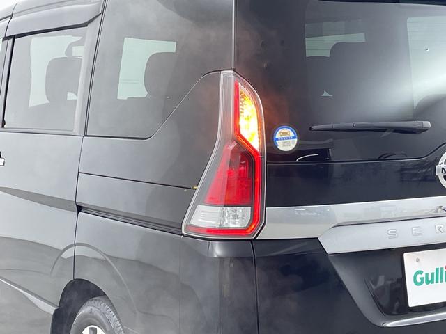 セレナ ハイウェイスター　Ｖセレクション　純正９インチナビ　バックカメラ　前方ドライブレコーダー　ＥＴＣ　クルーズコントロール　車線逸脱警報　衝突軽減ブレーキ　両側パワースライドドア　アイドリングストップ　純正フロアマット　純正ドアバイザー（56枚目）