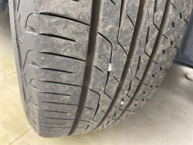 セレナ ハイウェイスター　Ｖセレクション　純正９インチナビ　バックカメラ　前方ドライブレコーダー　ＥＴＣ　クルーズコントロール　車線逸脱警報　衝突軽減ブレーキ　両側パワースライドドア　アイドリングストップ　純正フロアマット　純正ドアバイザー（76枚目）