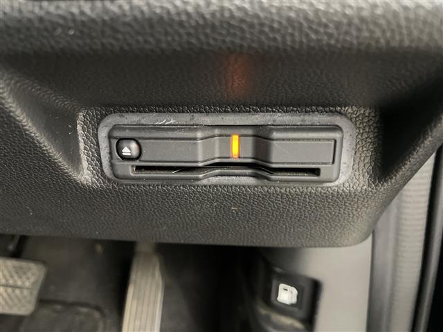 フリード モデューロＸ　ホンダセンシング　純正フリップダウンモニター　純正ナビ　バックカメラ　ビルトインＥＴＣ２．０　前後ドライブレコーダー　両側パワースライドドア　衝突軽減システム　レーダークルーズコントロール　純正１５インチアルミホイール（5枚目）