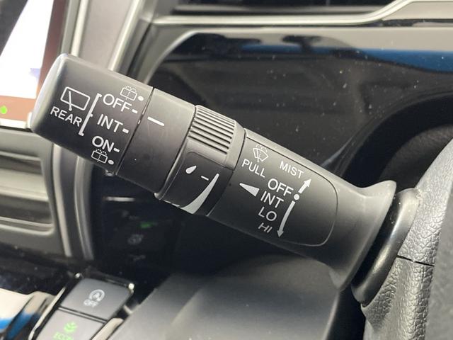 フリード モデューロＸ　ホンダセンシング　純正フリップダウンモニター　純正ナビ　バックカメラ　ビルトインＥＴＣ２．０　前後ドライブレコーダー　両側パワースライドドア　衝突軽減システム　レーダークルーズコントロール　純正１５インチアルミホイール（14枚目）