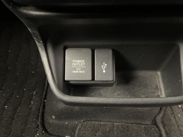 フリード モデューロＸ　ホンダセンシング　純正フリップダウンモニター　純正ナビ　バックカメラ　ビルトインＥＴＣ２．０　前後ドライブレコーダー　両側パワースライドドア　衝突軽減システム　レーダークルーズコントロール　純正１５インチアルミホイール（30枚目）