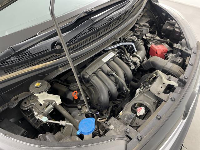 フリード モデューロＸ　ホンダセンシング　純正フリップダウンモニター　純正ナビ　バックカメラ　ビルトインＥＴＣ２．０　前後ドライブレコーダー　両側パワースライドドア　衝突軽減システム　レーダークルーズコントロール　純正１５インチアルミホイール（76枚目）