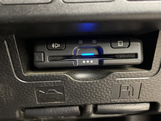 タンク Ｇ　Ｓ　純正ナビ　バックカメラ　地デジフルセグ　前後ドライブレコーダー　ＥＴＣ　クルーズコントロール　衝突軽減ブレーキ　両側パワースライドドア　アイドリングストップ　ステアリングリモコン　社外フロアマット（5枚目）