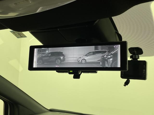 ���ŐV�i�r�i�t���Z�O�E�����Z�O�E�c�u�c�Đ��j�����ē��B�J���b�c�F���A�E�A���p�C���E�C�N���v�X�̃i�r���戵���Ă���o�b�N�J�����i�o�b�N���j�^�[�j��ȃ��j�^�[�i�t���b�v�_�E�����j�^�[�j�̎�t���\�ł��B