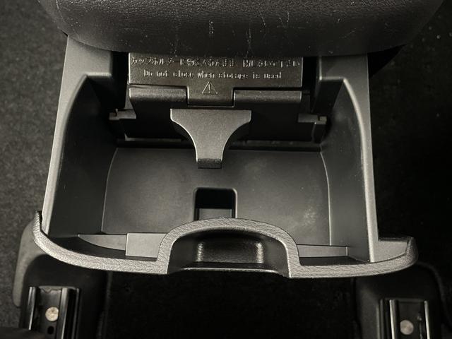 ���ŐV�i�r�i�t���Z�O�E�����Z�O�E�c�u�c�Đ��j�����ē��B�J���b�c�F���A�E�A���p�C���E�C�N���v�X�̃i�r���戵���Ă���o�b�N�J�����i�o�b�N���j�^�[�j��ȃ��j�^�[�i�t���b�v�_�E�����j�^�[�j�̎�t���\�ł��B