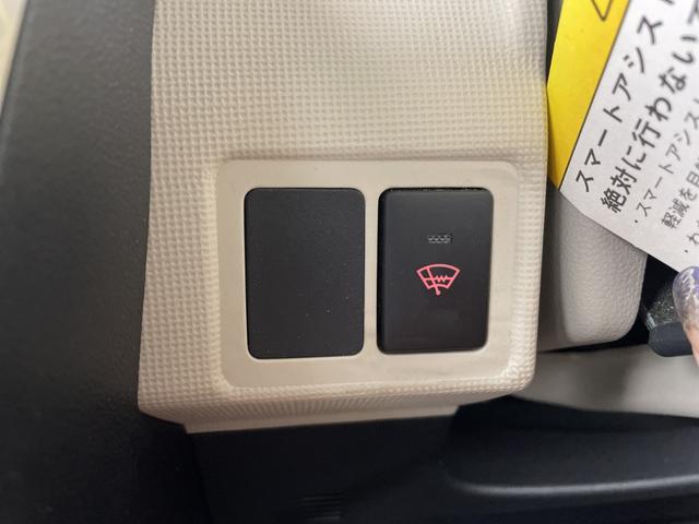 ムーヴキャンバス GメイクアップVS SAIII 純正ナビ 全方位カメラ 地デジフルセグ ETC 前後ドライブレコーダー シートヒーター 衝突被害軽減ブレーキ オートマチックハイビーム 両側パワースライドドア フロントフォグランプ 純正フロアマット(20枚目)