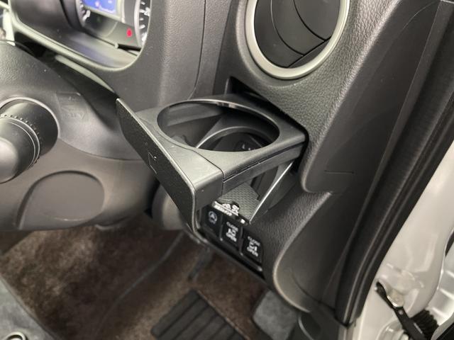 デイズルークス ハイウェイスター　Ｇターボ　純正ナビ　全方位カメラ　ドライブレコーダー　ＥＴＣ　両側電動スライドドア　クルーズコントロール　衝突軽減システム　オートマティックハイビーム　レーンキープアシスト　純正アルミホイール　純正フロアマット（26枚目）