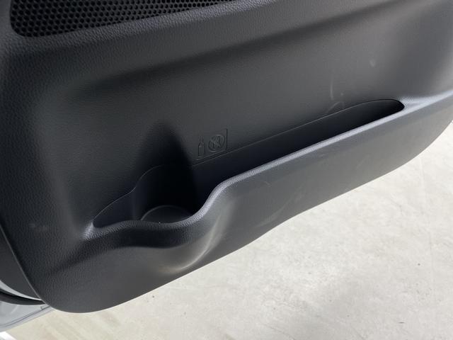 デイズルークス ハイウェイスター　Ｇターボ　純正ナビ　全方位カメラ　ドライブレコーダー　ＥＴＣ　両側電動スライドドア　クルーズコントロール　衝突軽減システム　オートマティックハイビーム　レーンキープアシスト　純正アルミホイール　純正フロアマット（32枚目）