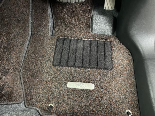 デイズルークス ハイウェイスター　Ｇターボ　純正ナビ　全方位カメラ　ドライブレコーダー　ＥＴＣ　両側電動スライドドア　クルーズコントロール　衝突軽減システム　オートマティックハイビーム　レーンキープアシスト　純正アルミホイール　純正フロアマット（33枚目）