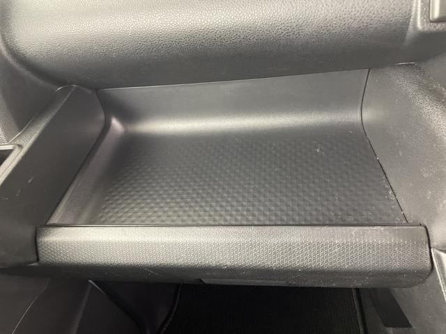 ���ŐV�i�r�i�t���Z�O�E�����Z�O�E�c�u�c�Đ��j�����ē��B�J���b�c�F���A�E�A���p�C���E�C�N���v�X�̃i�r���戵���Ă���o�b�N�J�����i�o�b�N���j�^�[�j��ȃ��j�^�[�i�t���b�v�_�E�����j�^�[�j�̎�t���\�ł��B