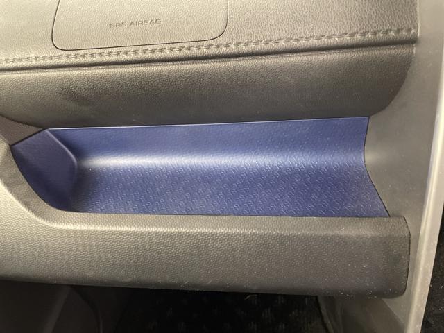 ルーミー カスタムＧ　Ｓ　純正メモリナビ　バックカメラ　ＥＴＣ　両側パワースライドドア　クルーズコントロール　衝突軽減ブレーキ　純正アルミホイール　フロアマット　ＬＥＤヘッドライト　フォグランプ　プッシュスタート　スマートキー（21枚目）