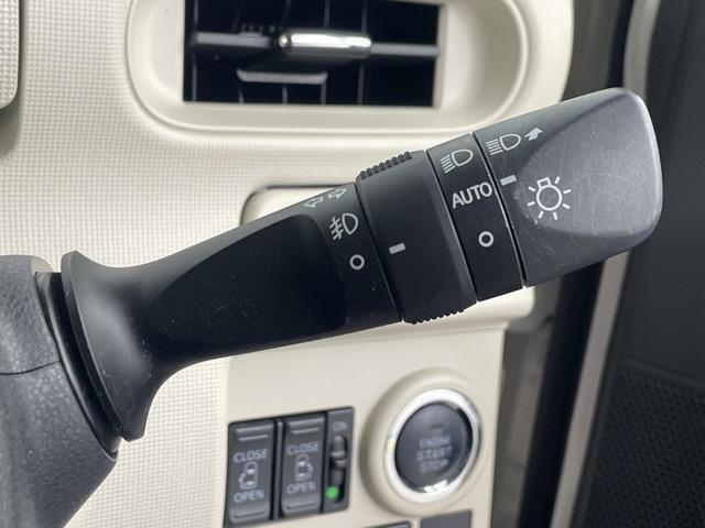 ムーヴキャンバス Ｇブラックインテリアリミテッド　ＳＡＩＩＩ　純正ナビ　全方位カメラ　地デジフルセグ　前方ドライブレコーダー　ＥＴＣ　衝突軽減ブレーキ　オートマチックハイビーム　両側パワースライドドア　アイドリングストップ　純正フロアマット　プッシュスタート（13枚目）